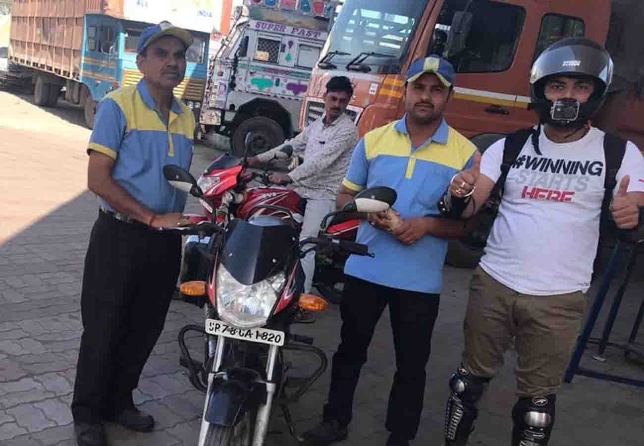 vikas from kanpur registered name in Asia Book of Records by riding 5278 km