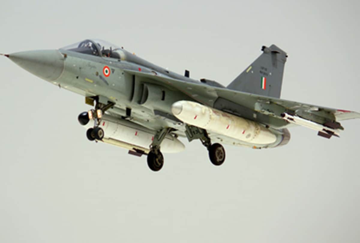 IAF Figther Aircraft LCA Tejas, Know About indigenous HAL LCA Aircraft