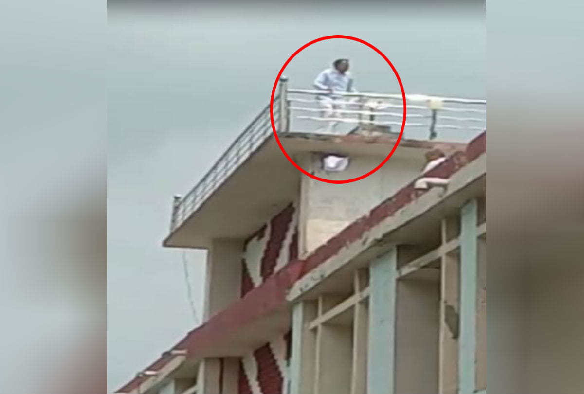 Nagar Nigam Add Agency Owner Attempt to Suicide High Profile Drama Agra