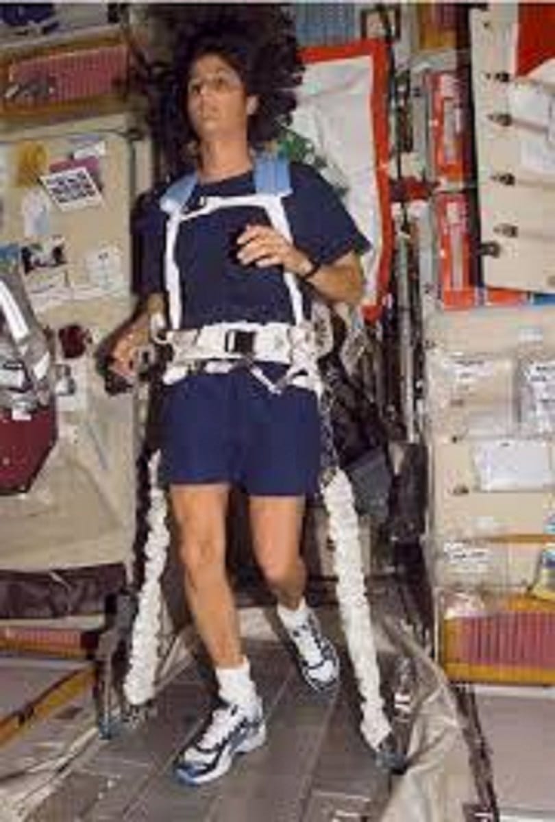 Sunita Williams Interesting Facts, Woman with many records as NASA Astronaut in Space