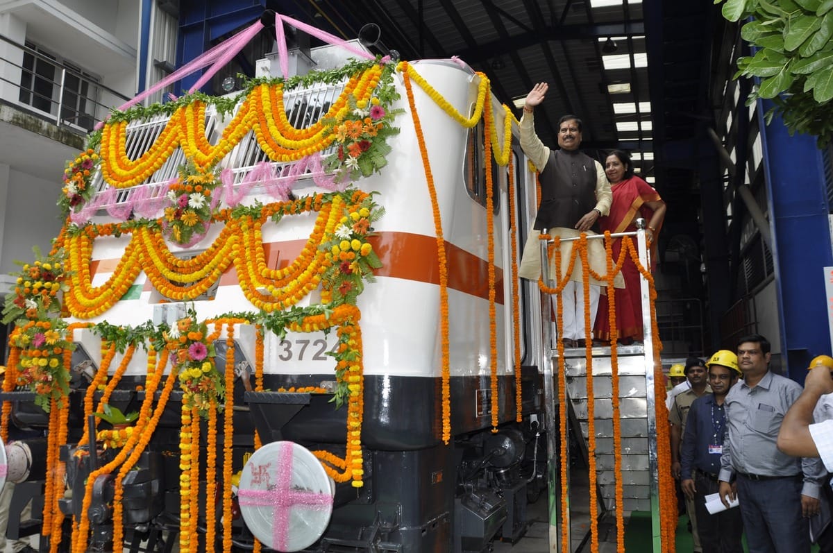 State Minister Railways Suresh Angadi inaugurated electric rail engine in Dereka varanasi