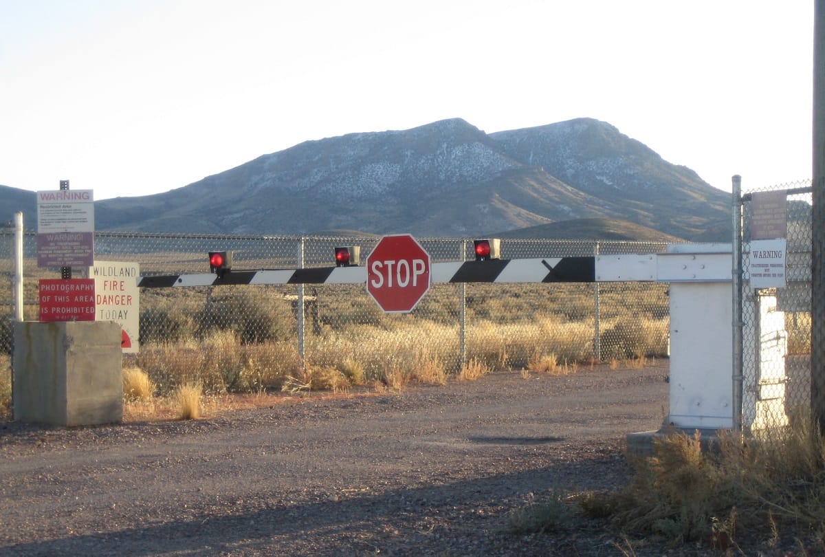Why Area 51 is the most mysterious place in the world Are there really Alien hostages