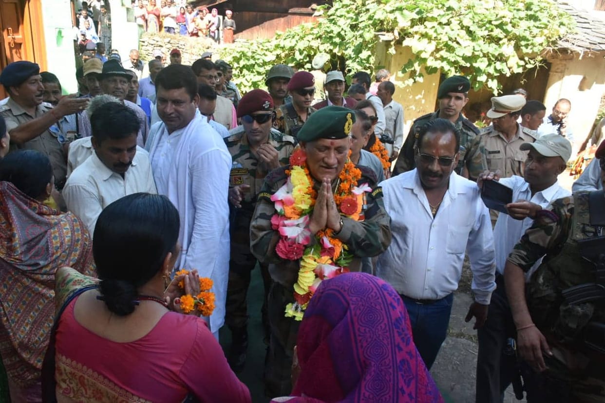 Army Chief General bipin Rawat reach his maternal home today uttarakhand