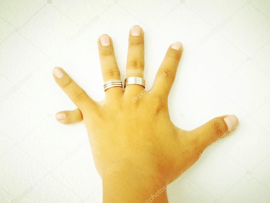 six fingers astrology