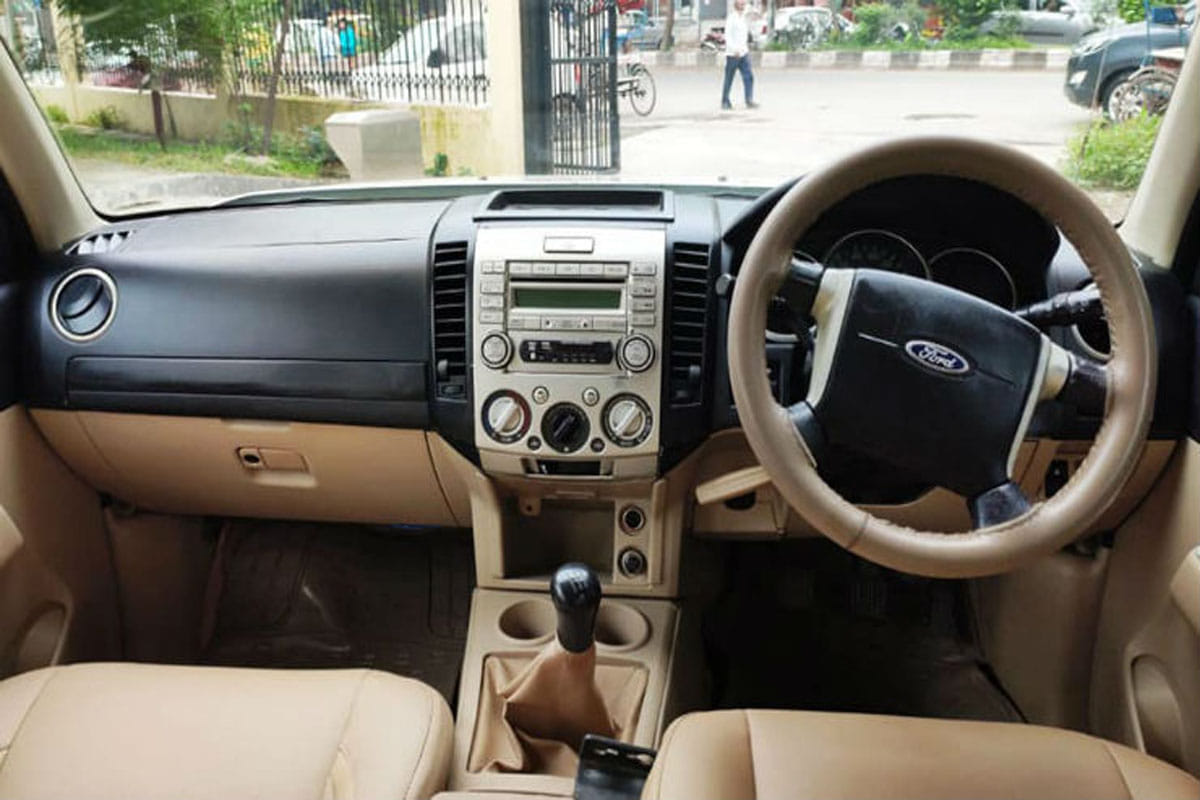 Ford Endeavour selling cheaper than a Maruti Swift