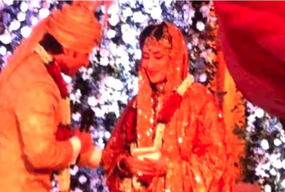kareena kapoor birthday look at her wedding album with saif ali khan