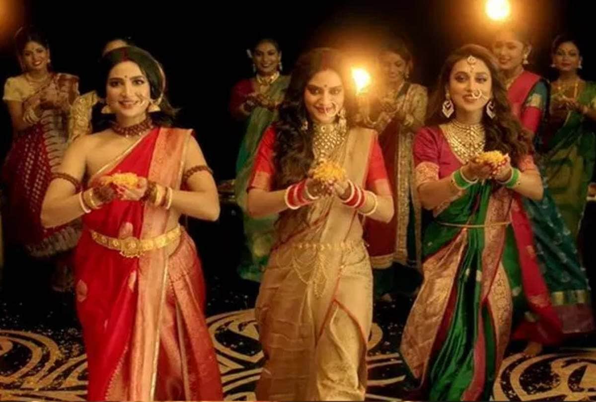 MP Nusrat Jahan and Mimi Chakraborty Dance on Durga Puja Song Video Viral