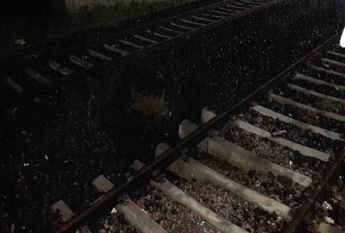 new railway track of bithoor got sunk due to rain