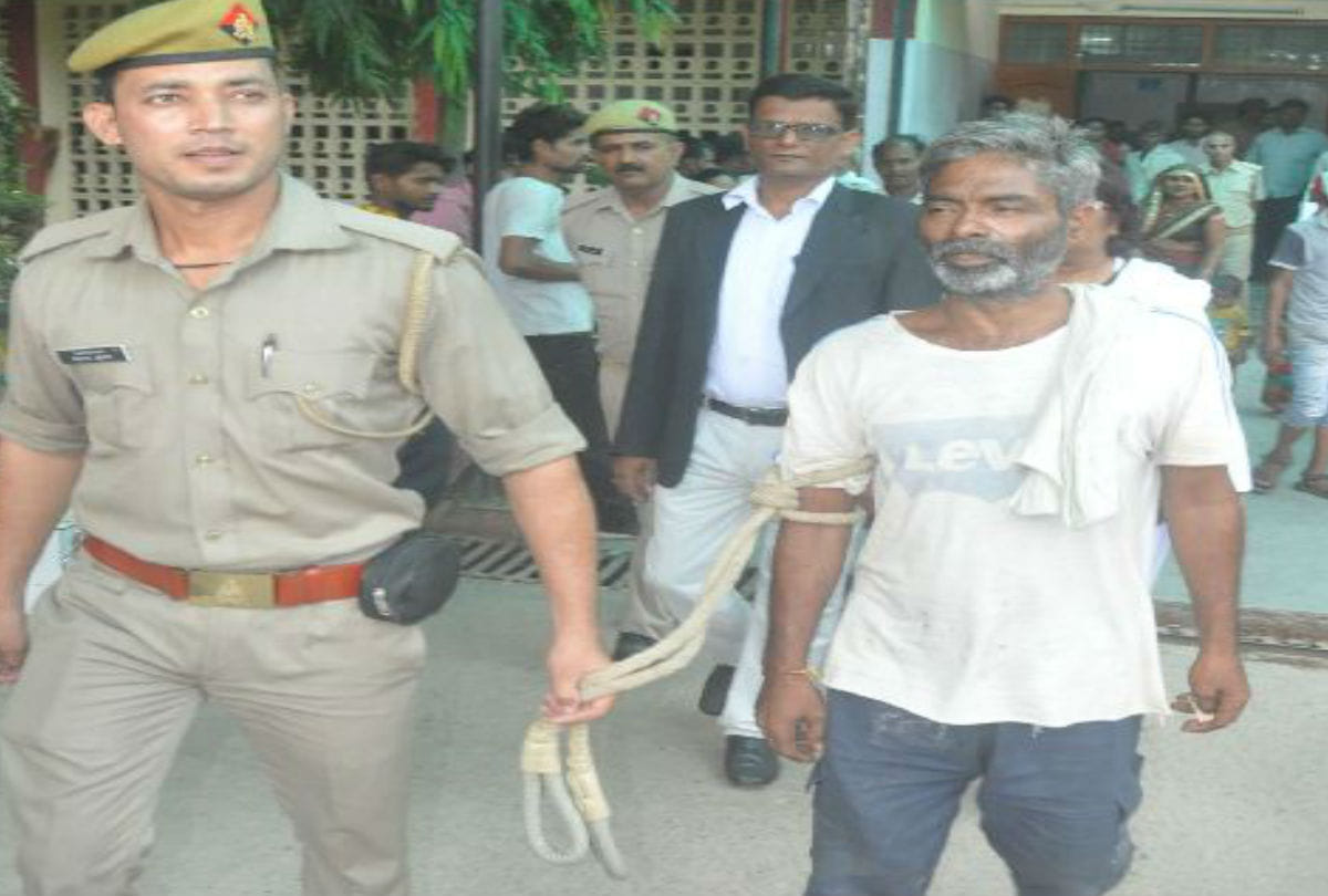 court gave death sentence to murderer's father in Agra