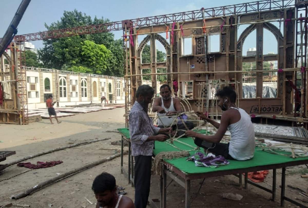 Recession hit on Shriram procession as artist will wear old dress