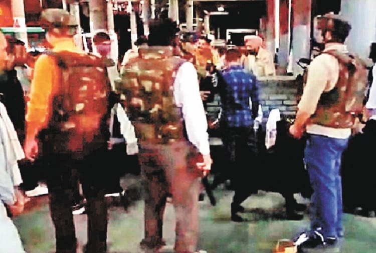 Rumor of Bomb on Sector 17 Bus Stand Chandigarh