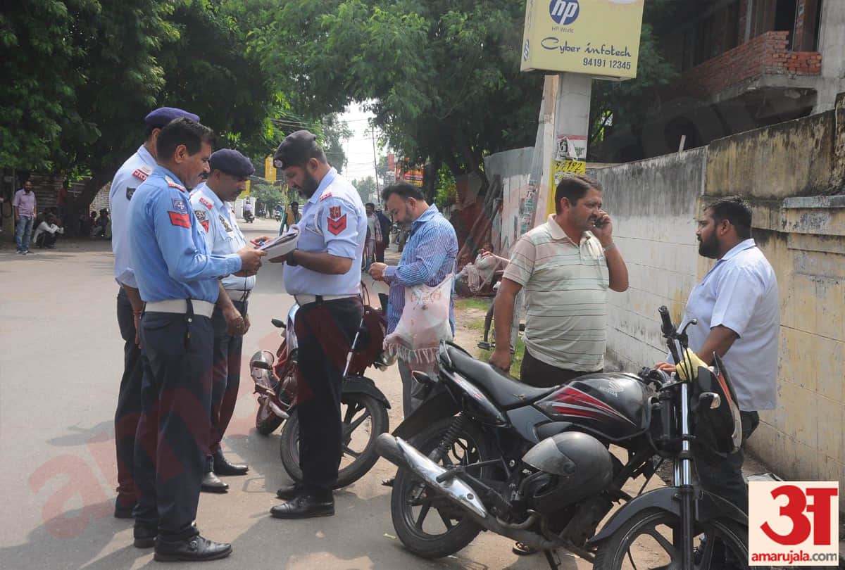 minor riding scooty,father challan by court for breaking rules of motor vehicle act for rupees 25000