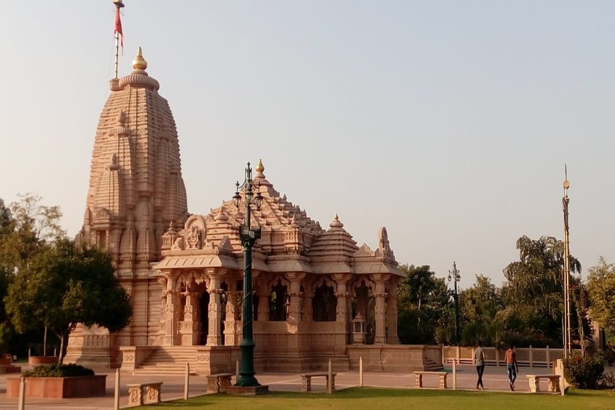 irctc offers 9 nights 10 days aastha teerth yatra to five places 4 november 2019