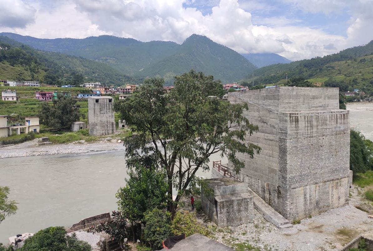Eight years after the announcement, the dream of the bridge remains incomplete