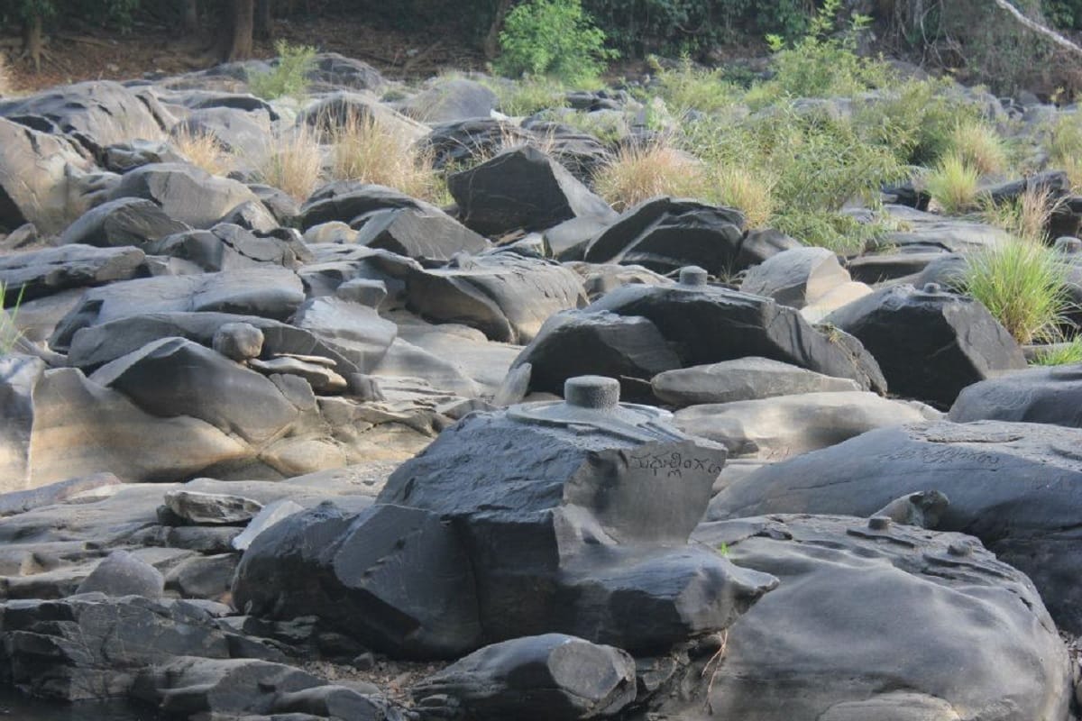 sahasralinga in karnataka, a divine place to see thousand shivling in one place