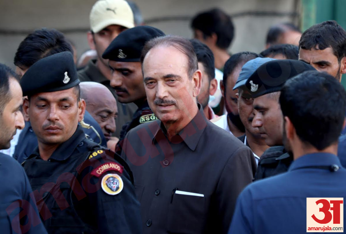 rajyasabha mp and jammu kashmir former chief minister ghulam nabi azad kashmir visit photos