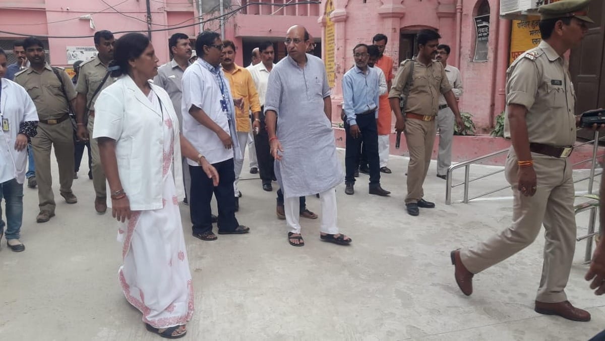 Health minister Jai Pratap Singh visit in varanasi hospitals