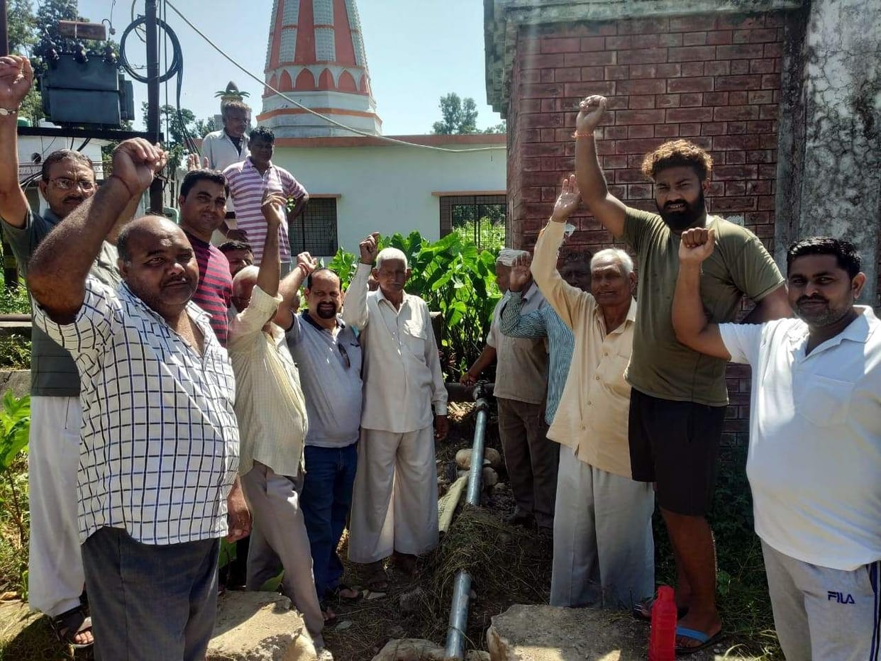 Farmers angry over tapping drinking water line from irrigation tube wells