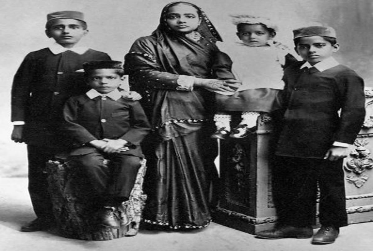 Gandhi Jayanti 2019: Mahatma Gandhi Family Picture See