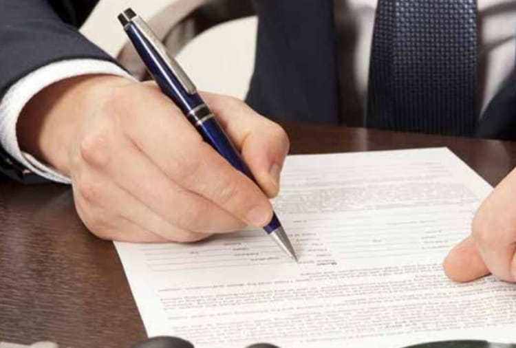 Table Agenda for 75 Contract Employees in Nagar Nigam Meeting