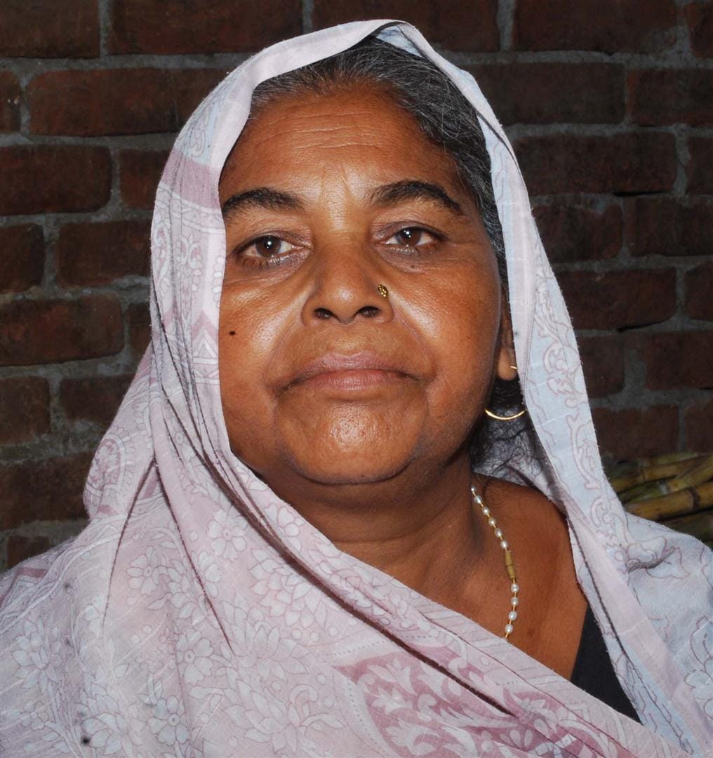 Wife helpless due to illness, waiting for Ayushman card for treatment