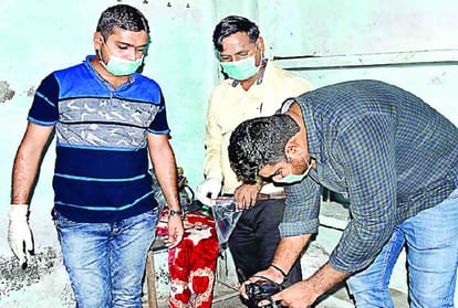 Father posted under Mulayam Singh's security said, son was very promising, could not hang himself