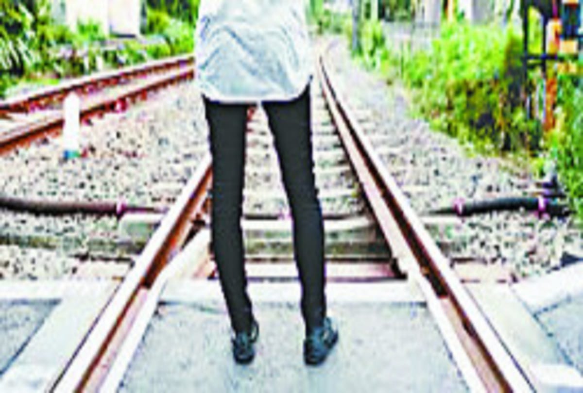 A prisoner serving a sentence for one year for being caught without a ticket in the train