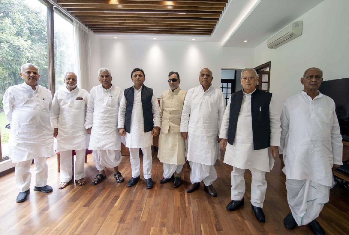 samajwadi party leaders meet chief minister yogi adityanath about azam khan issues