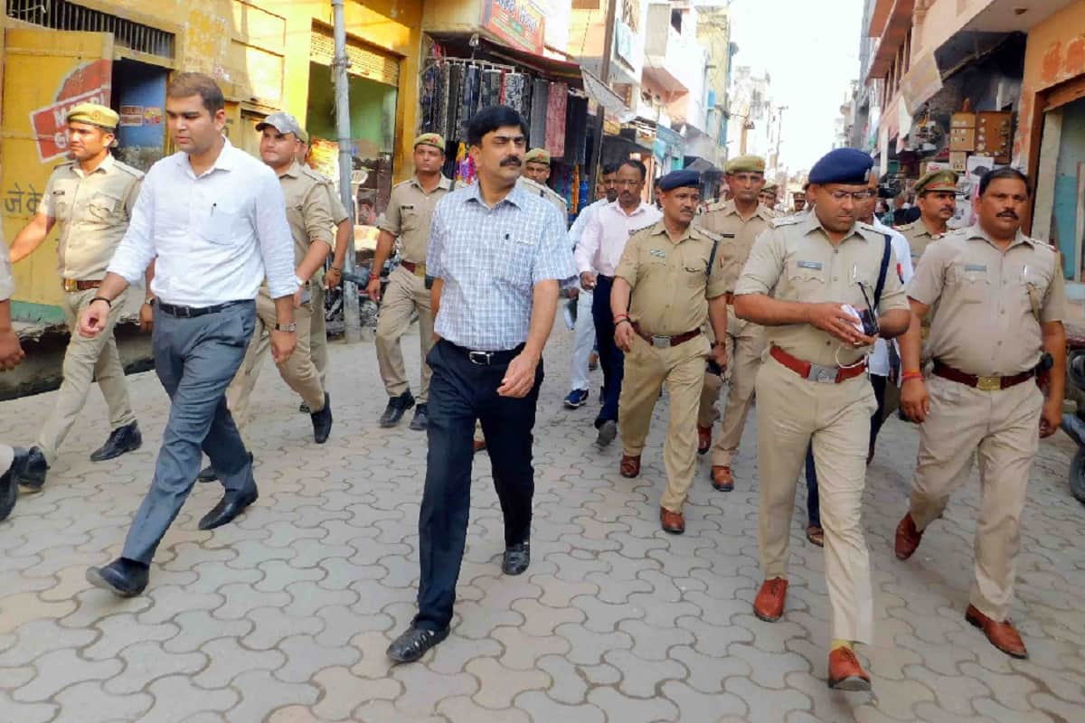 Police team could not arrest MLA Nahid Hasan of Samajwadi party at Shamli