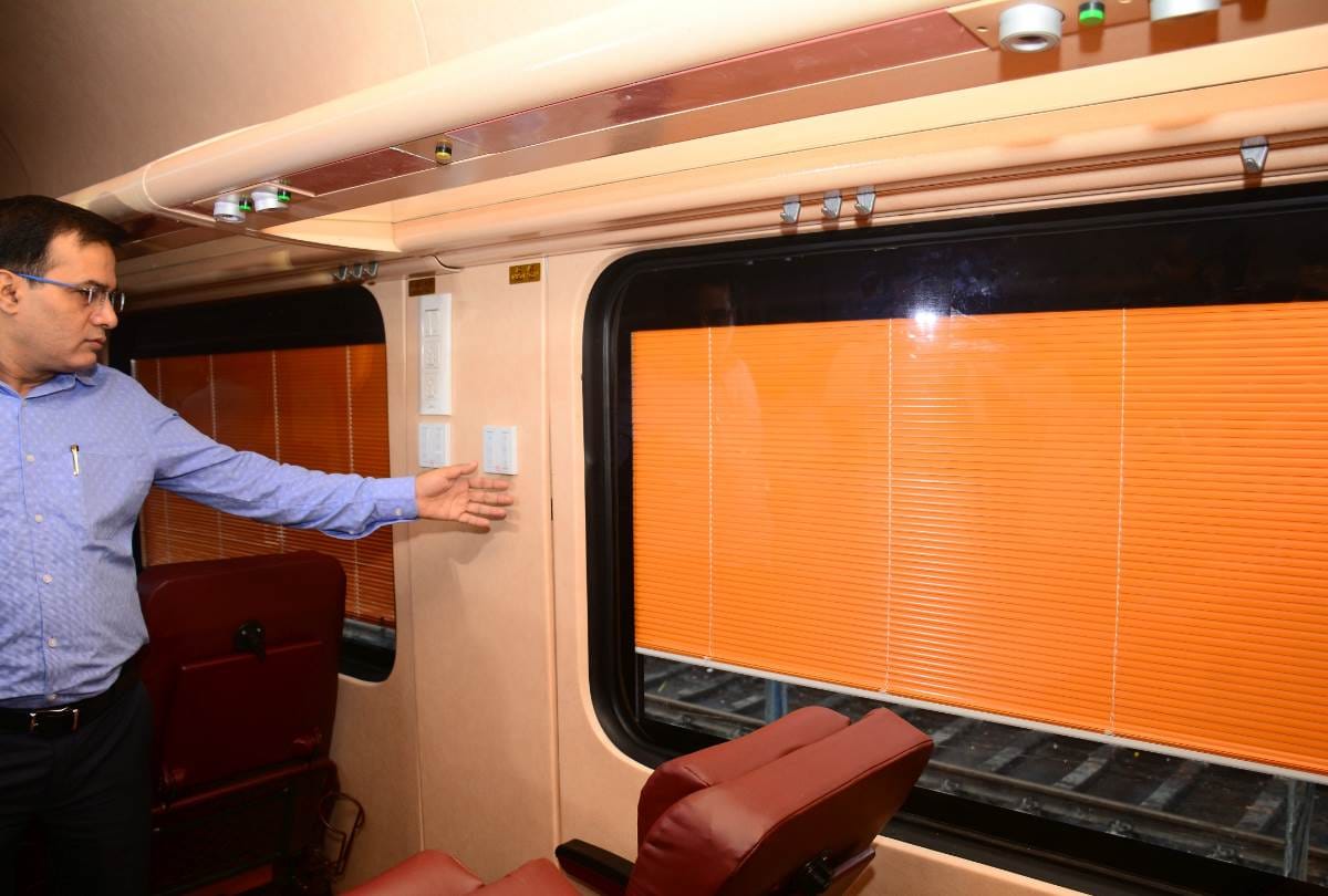 booking started in tejas express delhi lucknow
