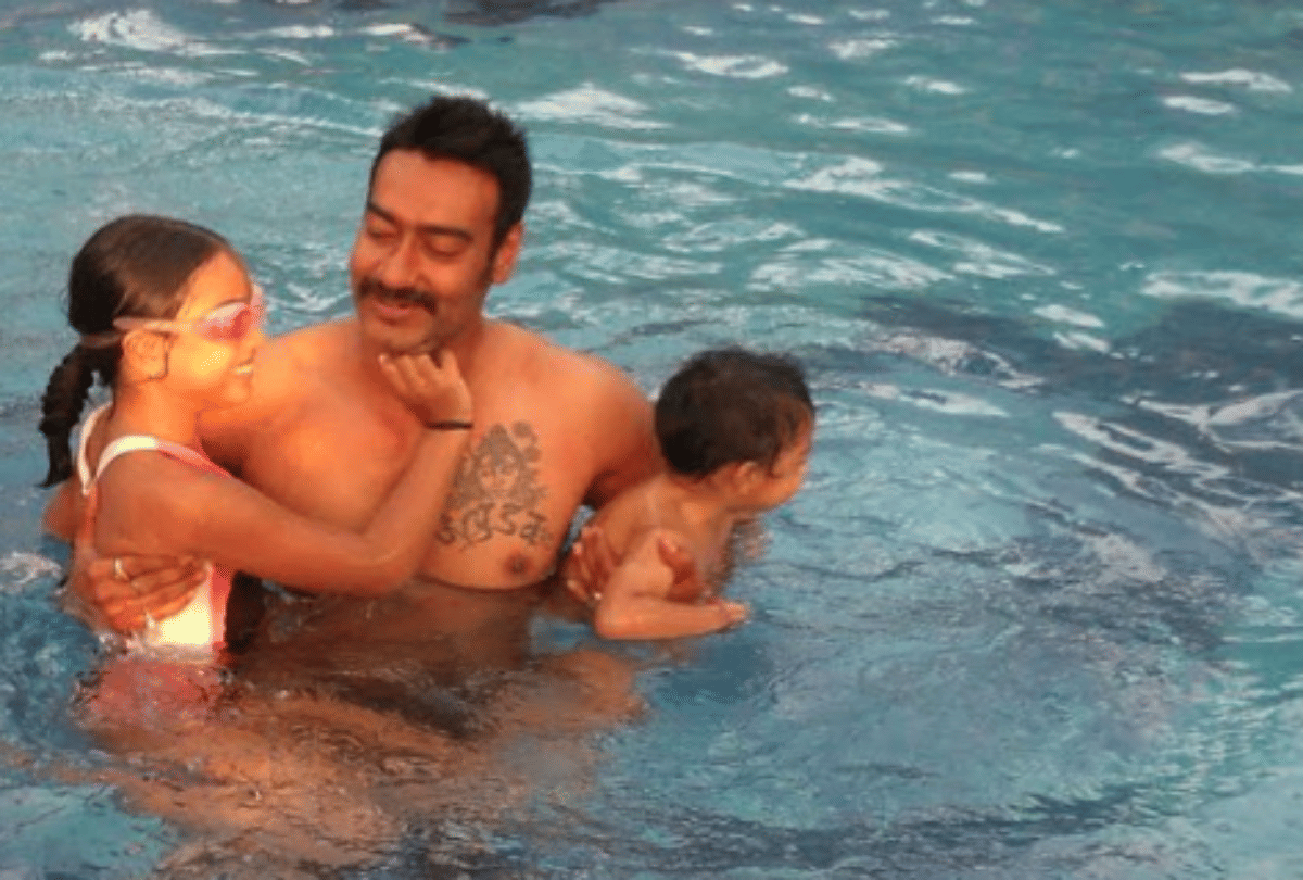 daughters day kajol and ajay devgn share nysa childhood picture