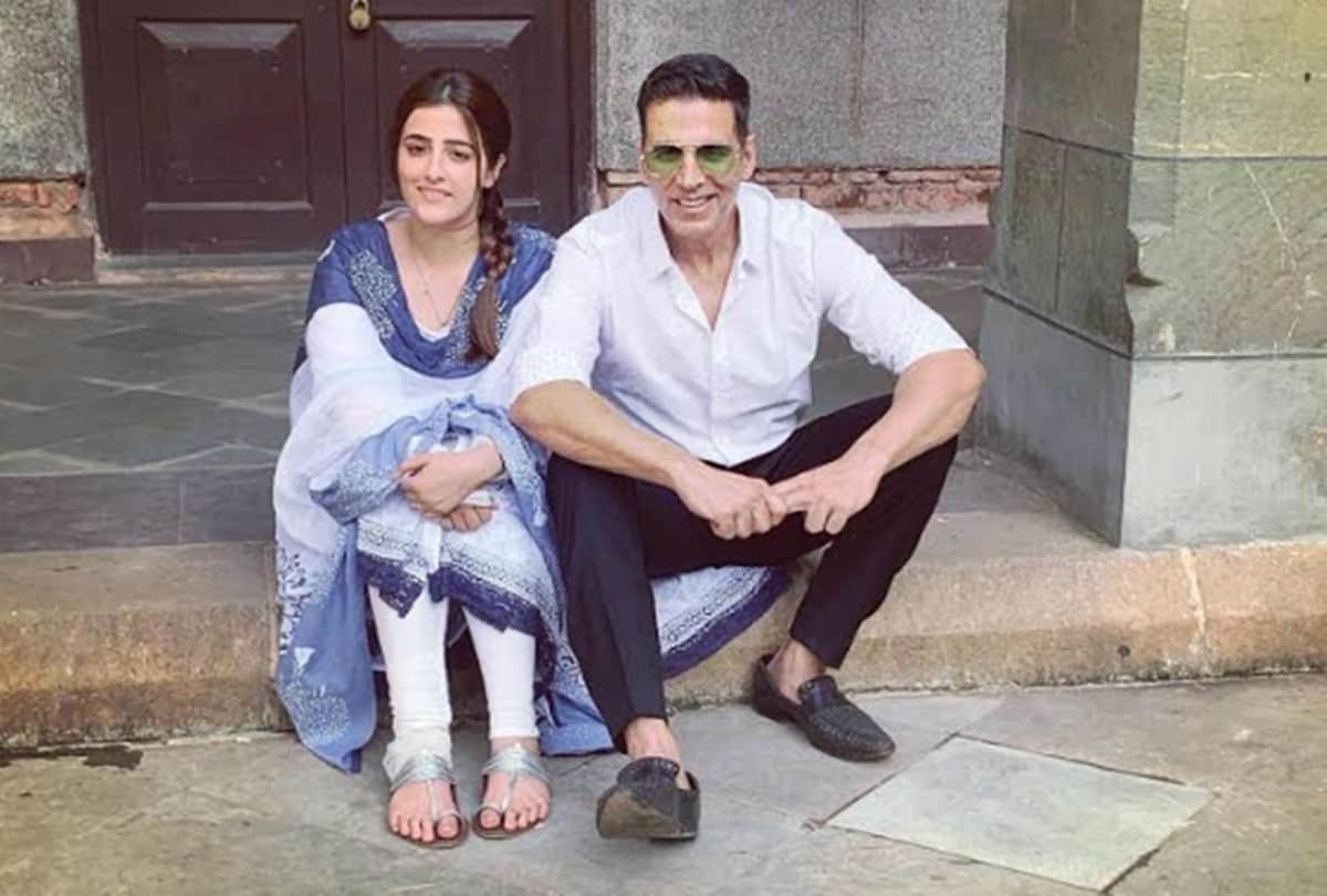 Akshay Kumar shoots B Praak music video with Nupur Sanon