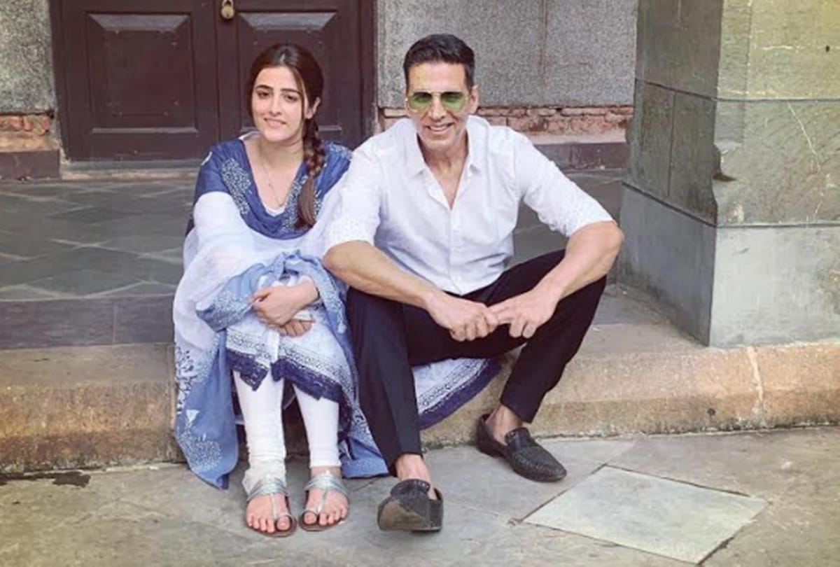 Akshay Kumar shoots B Praak music video with Nupur Sanon