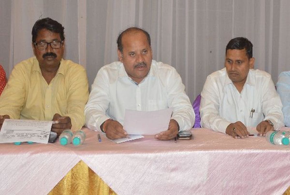 BSP leader raised questions on caste certificate of BJP MP SP Singh Baghel