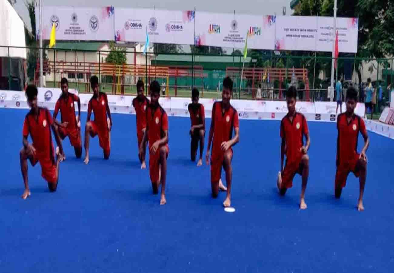 up women team win hockey match from three goals in kanpur