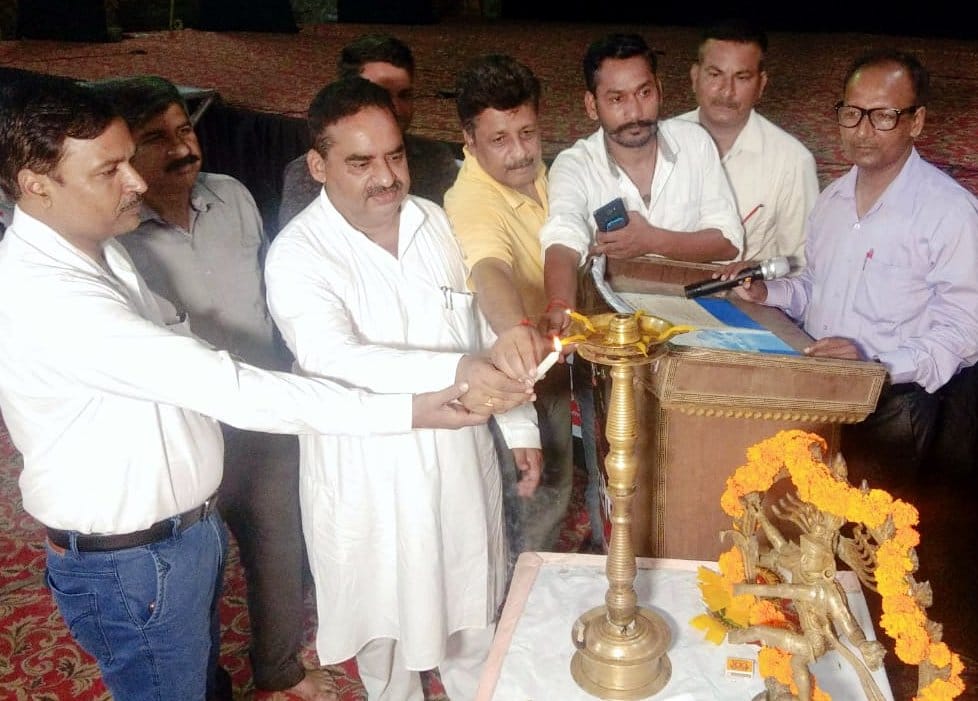 Three-day National Drama Festival starts in Dhampur