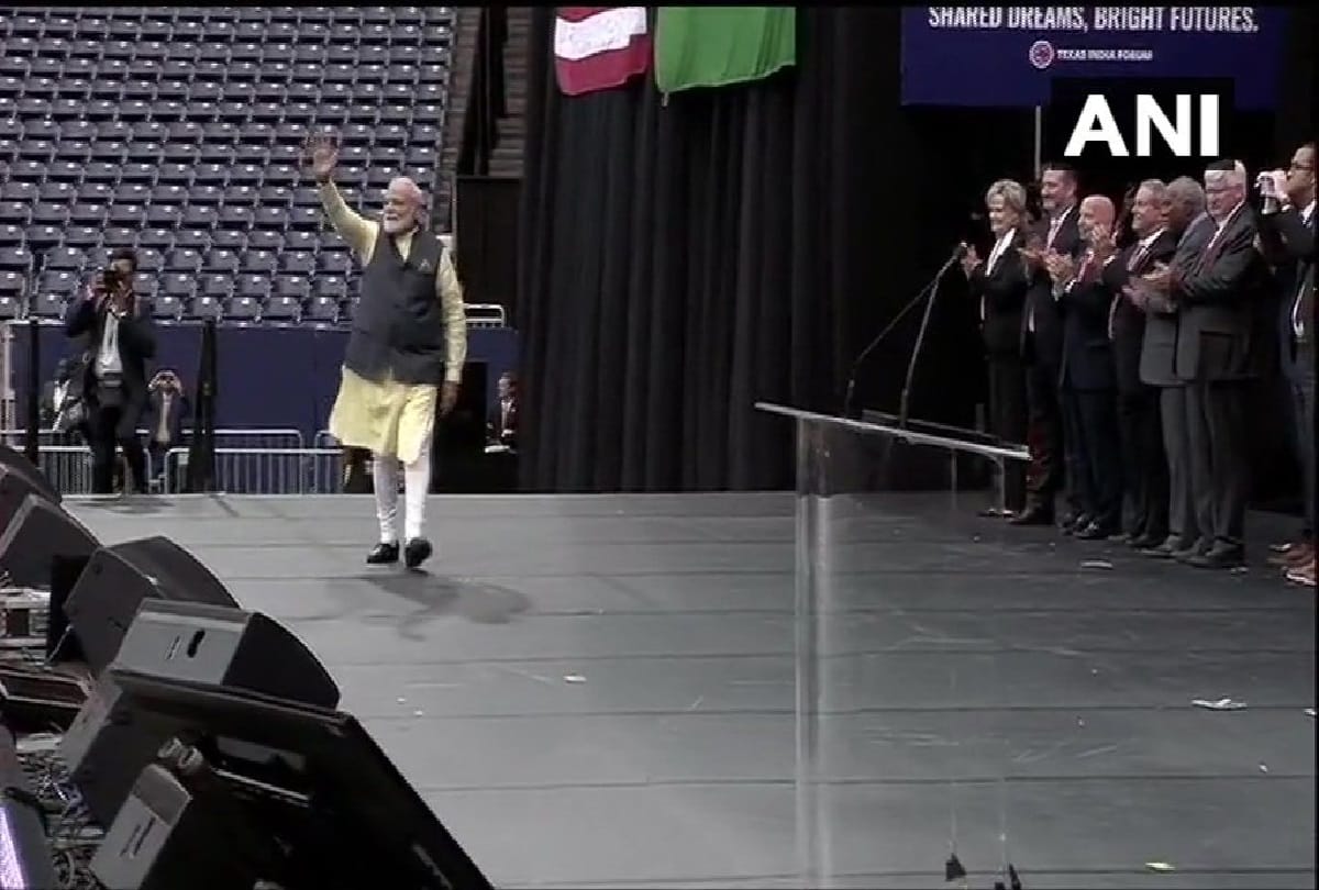 Donald Trump tweet before meeting of Narendra Modi in Howdy Modi Programme in Houston Texas
