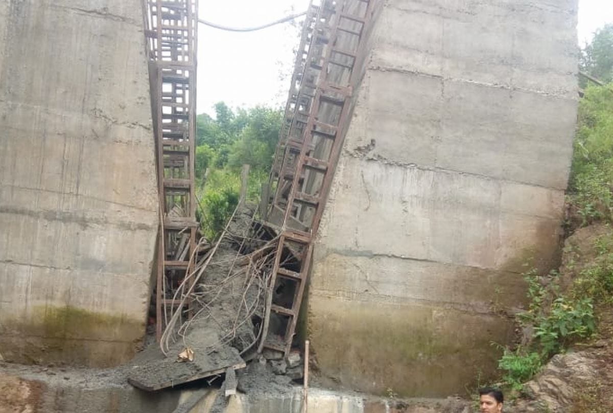 Six Injured as Under construction bridge collapses in Sirmour Himachal Pradesh