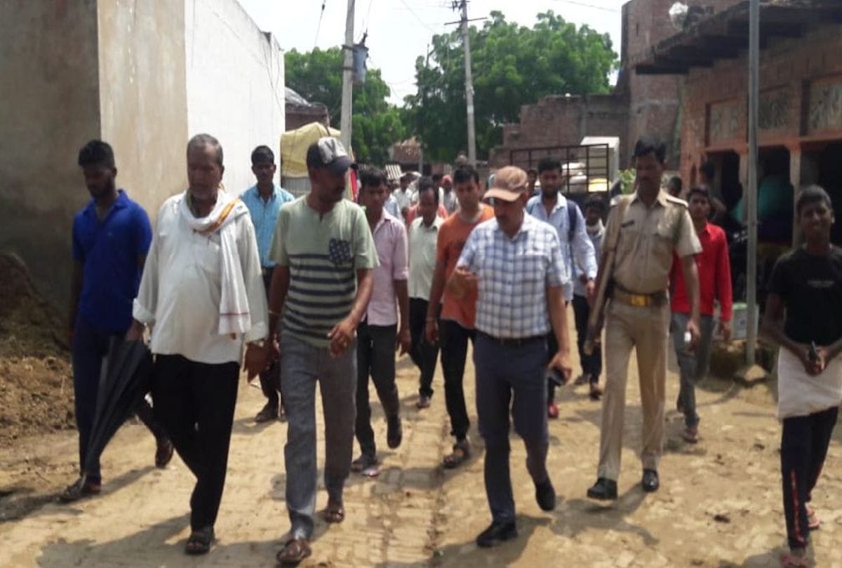 Flood In Chambal River Villagers in Fears of crocodile Attacks Bah Agra   News