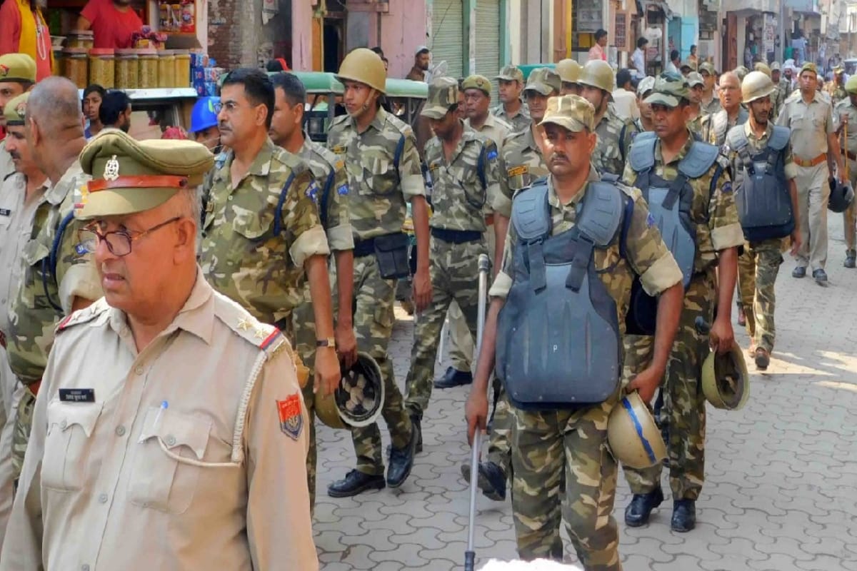police search the crime record of SP MLA Nahid hasan in police stations kairana