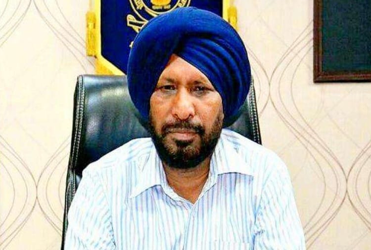IAS officer Balwinder Dhaliwal resigns, May be Congress Candidate from Phagwara