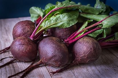 हार्ट अटैक से लेकर इन बीमारियों के जोखिम को कम करता है चुकंदर - Know Health  Benefits Of Eating Beetroots Chukandar - Amar Ujala Hindi News Live