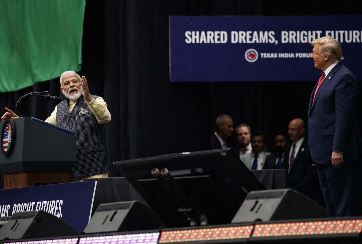 Prime Minister Narendra Modi and Donald trump chemistry in Howdy Modi Event in Houston