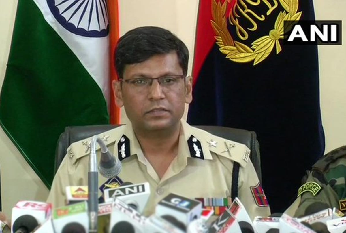 security forces and Jammu kashmir police on high alert during the darbar move process from srinagar