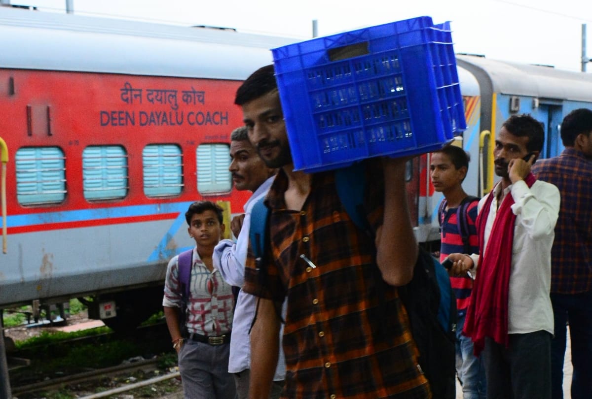 there is no pantrycar in 60 trains