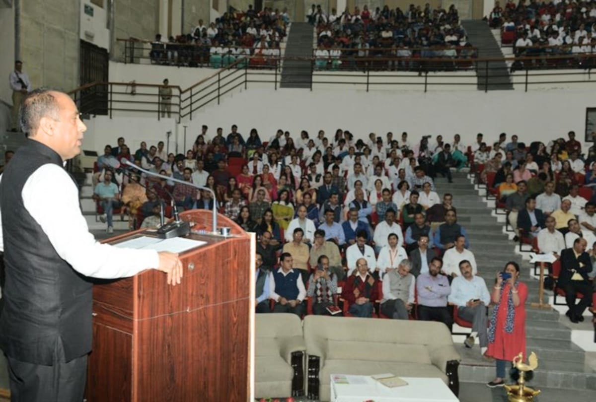 Two thousand will come to the account of destitute people every month: Jairam