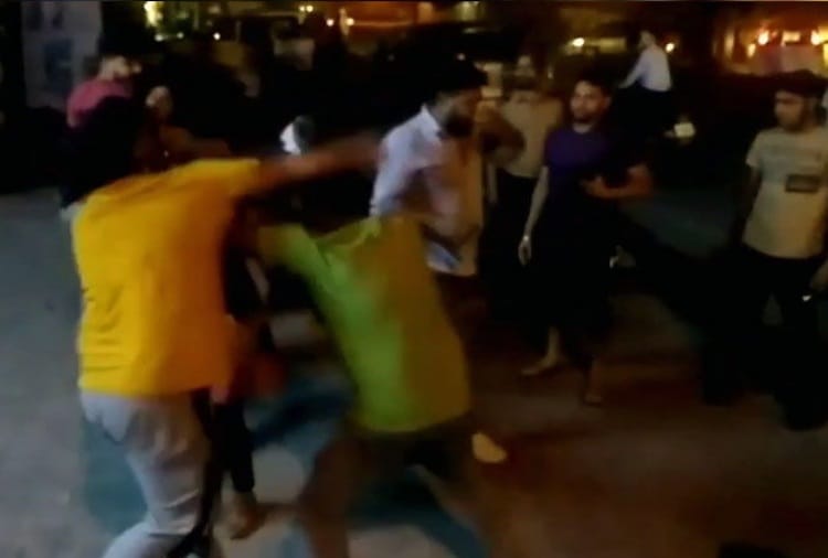 Girls Beaten by Boys at Jalandhar of Punjab