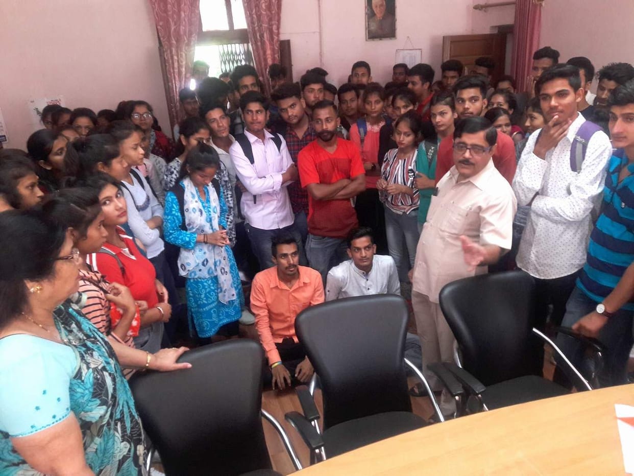 College students rage, commotion in principal room