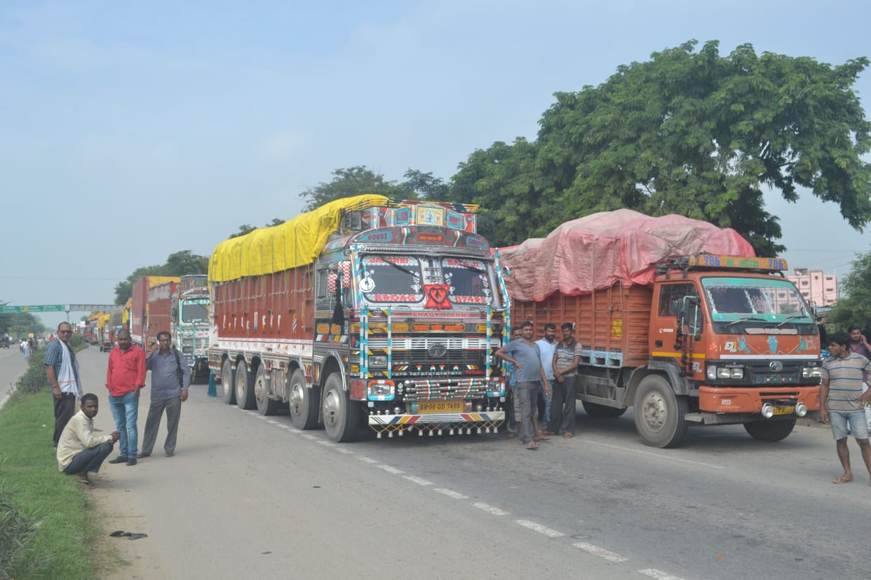 Four hour traffic in highway
