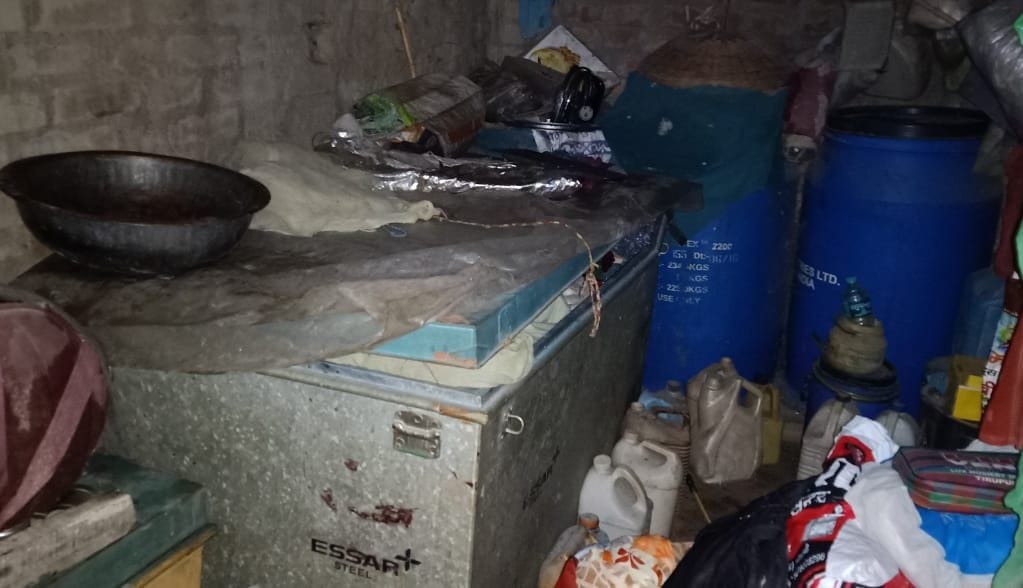 loot in kaushmabi